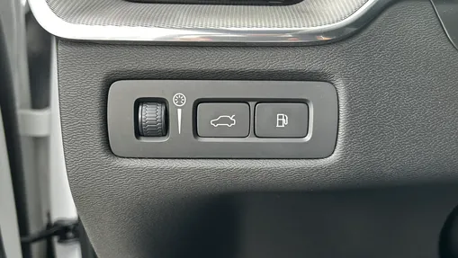 VOLVO XC60 XC60 T8 AWD Plug-In Hybrid Polestar Engineered aut