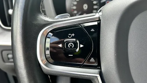 VOLVO XC60 XC60 T8 AWD Plug-In Hybrid Polestar Engineered aut