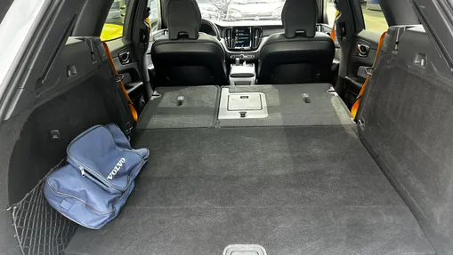VOLVO XC60 XC60 T8 AWD Plug-In Hybrid Polestar Engineered aut