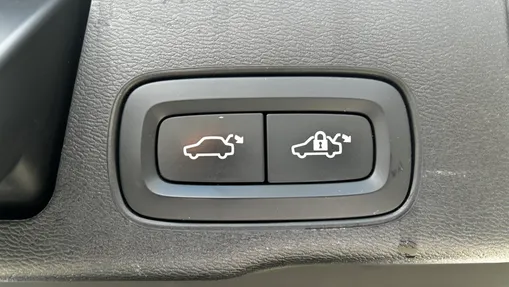 VOLVO XC60 XC60 T8 AWD Plug-In Hybrid Polestar Engineered aut