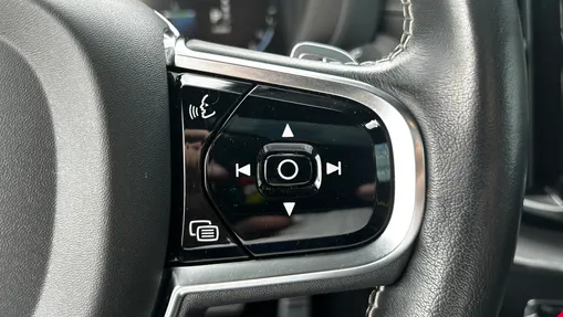 VOLVO XC60 XC60 T8 AWD Plug-In Hybrid Polestar Engineered aut