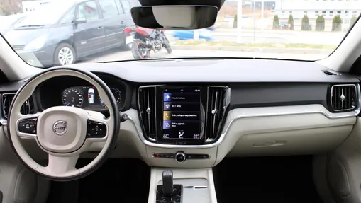 VOLVO V60 V60 CC D4 AWD aut
