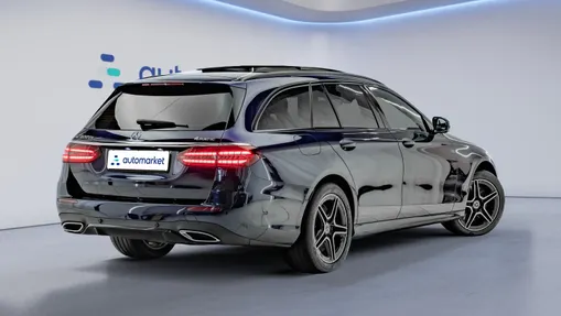 MERCEDES-BENZ E Klasa E 300 de AMG