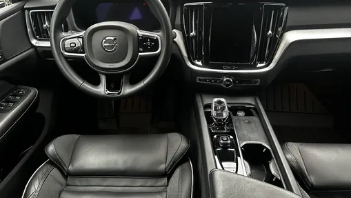 VOLVO S60 S60 B5 B AWD Plus Dark aut