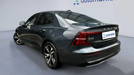 VOLVO S60 S60 B5 B AWD Plus Dark aut