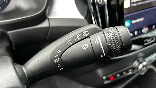 VOLVO XC40 XC40 B3 Plus Dark aut
