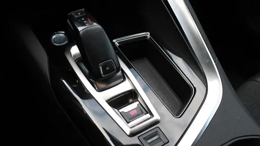 PEUGEOT 5008 5008 1.6 PureTech GT Line S&S EAT8