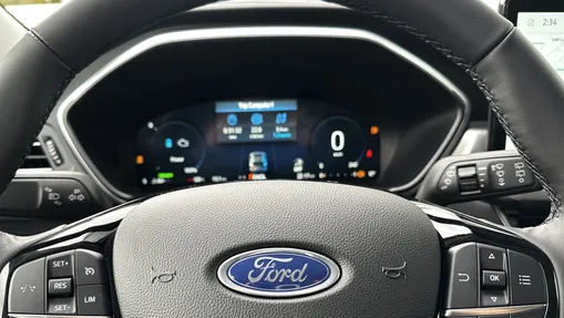 FORD Kuga Kuga 1.5 EcoBoost FWD Titanium aut Nowy