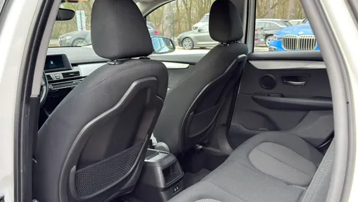BMW Seria 2 216d aut
