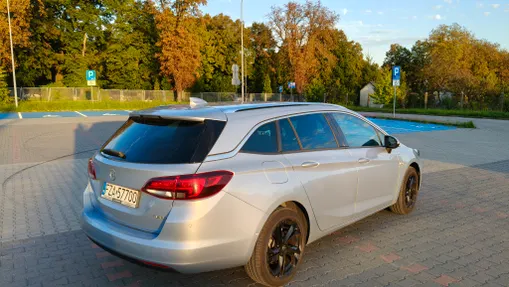 OPEL Astra Astra V 1.4 T Dynamic