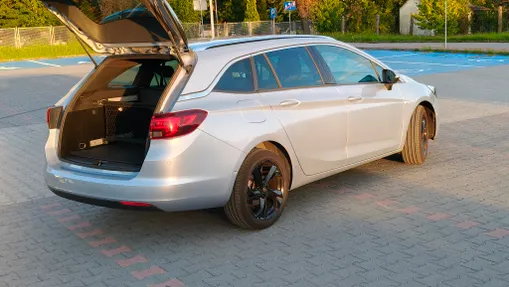 OPEL Astra Astra V 1.4 T Dynamic