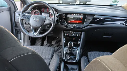 OPEL Astra Astra V 1.4 T Dynamic