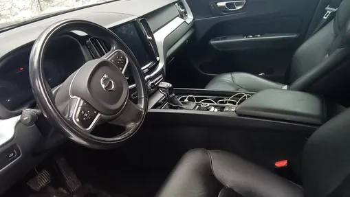 VOLVO XC60 XC60 2.0T Momentum