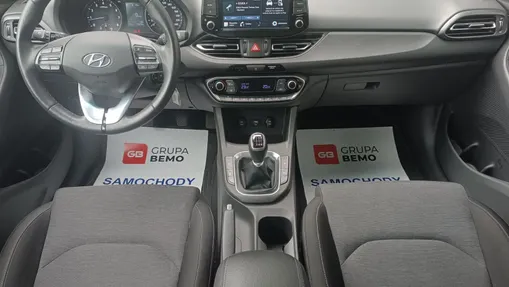 HYUNDAI i30 i30 1.5 T-GDI 48V Smart