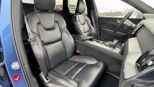 VOLVO XC60 XC60 T5 AWD R-Design aut