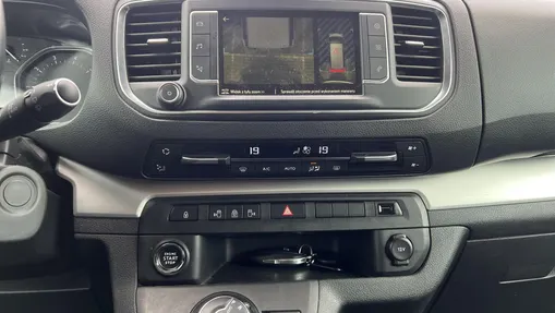 TOYOTA Proace Verso Proace Verso 2.0 D4-D Medium VIP Aut.
