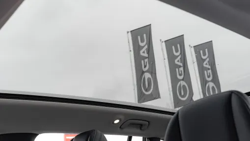 AION V V 75.3kWh Premium Nowy