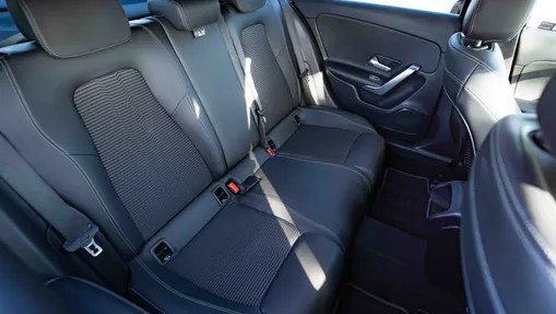 MERCEDES-BENZ A Klasa A 250 Progressive 7G-DCT