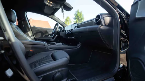 MERCEDES-BENZ A Klasa A 250 Progressive 7G-DCT
