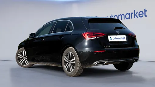MERCEDES-BENZ A Klasa A 250 Progressive 7G-DCT