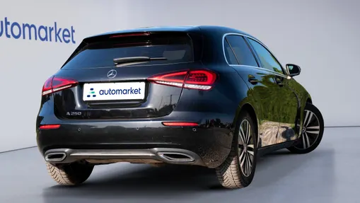 MERCEDES-BENZ A Klasa A 250 Progressive 7G-DCT