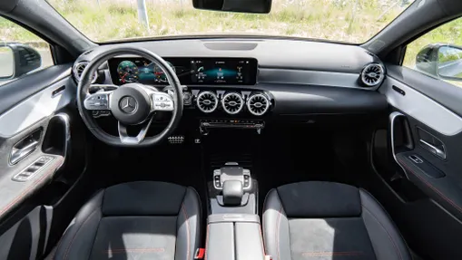MERCEDES-BENZ A Klasa A 200 AMG Line 7G-DCT