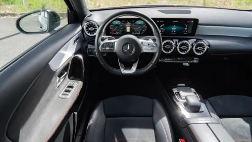 MERCEDES-BENZ A Klasa A 200 AMG Line 7G-DCT