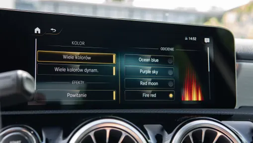 MERCEDES-BENZ A Klasa A 200 AMG Line 7G-DCT