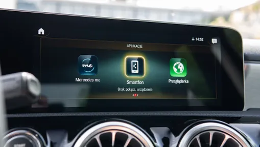 MERCEDES-BENZ A Klasa A 200 AMG Line 7G-DCT