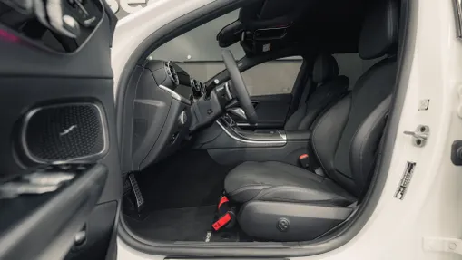 MERCEDES-BENZ C Klasa C 300 de PHEV 4-Matic AMG