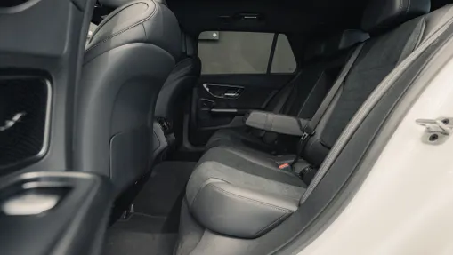 MERCEDES-BENZ C Klasa C 300 de PHEV 4-Matic AMG