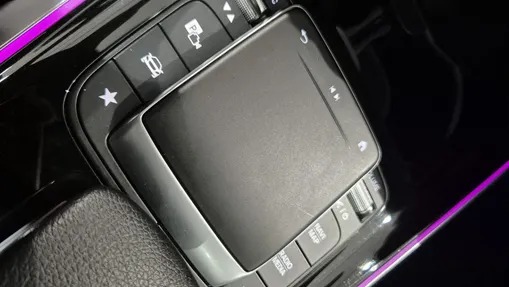 MERCEDES-BENZ GLB GLB 220 d 4-Matic AMG Line 8G-DCT