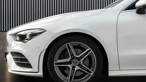 MERCEDES-BENZ CLA CLA 200 AMG Line 7G-DCT