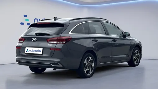 HYUNDAI i30 i30 1.5 T-GDI 48V Smart Plus