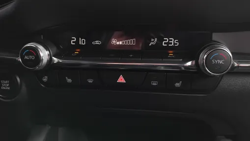 MAZDA 3 3 2.0 mHEV Kanjo aut