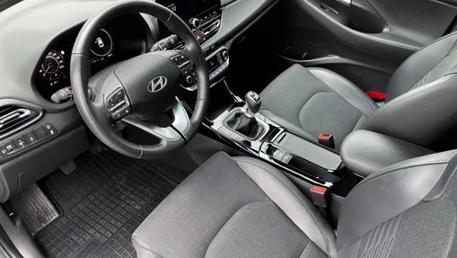 HYUNDAI i30 i30 1.5 T-GDI 48V Smart