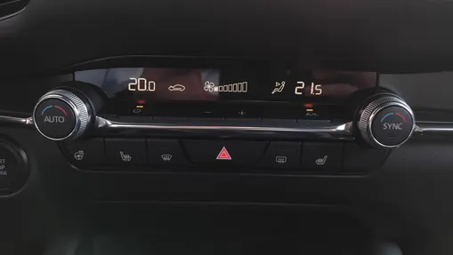 MAZDA 3 3 2.0 mHEV Kanjo aut