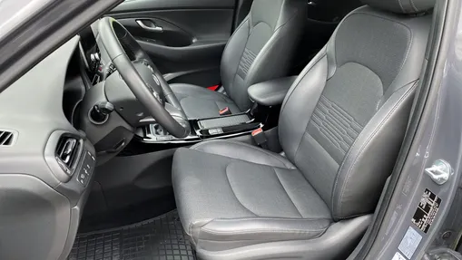 HYUNDAI i30 i30 1.5 T-GDI 48V Smart