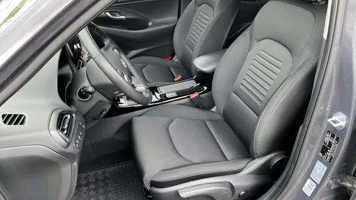 HYUNDAI i30 i30 1.5 T-GDI 48V Smart Plus