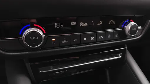 MAZDA 6 6 2.0 SkyMotion
