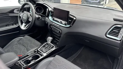KIA XCeed XCeed 1.6 T-GDI Tribute DCT