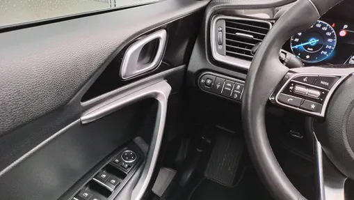 KIA Cee'd Ceed 1.6 GDI PHEV Business Line DCT