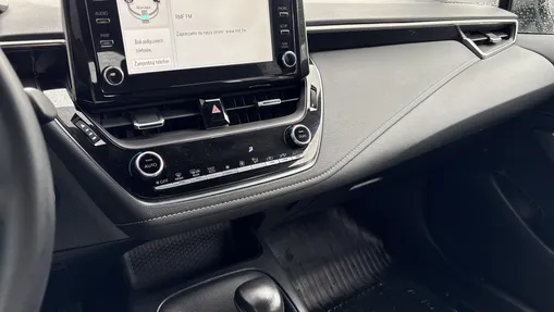 TOYOTA Corolla Corolla 2.0 Hybrid Comfort