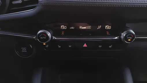 MAZDA 3 3 2.0 mHEV Kanjo aut