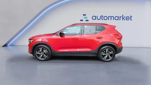 VOLVO XC40 XC40 B3 Plus Dark aut