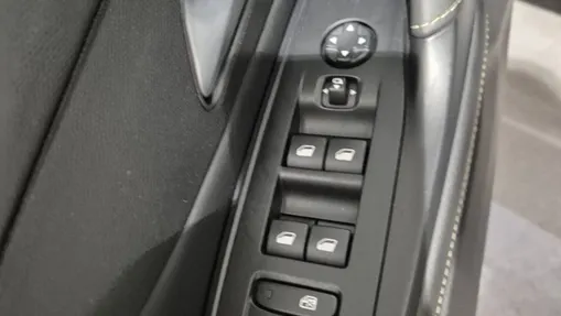 PEUGEOT 408 408 1.6 Plug-In Hybrid 225 GT EAT8