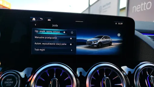 MERCEDES-BENZ B Klasa B 220 4-Matic mHEV AMG Line 8G-DCT
