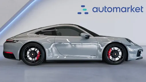 PORSCHE 911 911 Carrera 4 GTS
