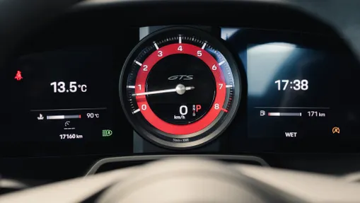 PORSCHE 911 911 Carrera 4 GTS