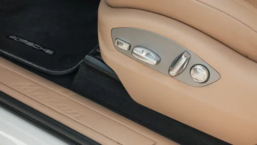 PORSCHE Macan Macan